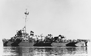 USS Crouter (DE-11) underway on ngày 24 tháng 5 năm 1944