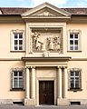 Hofbeamtenwohnhaus, Adelspalais der Freiherren von Zobel, ab 1794[6] Dienstbotenspital (Stiftung Hueberspflege)