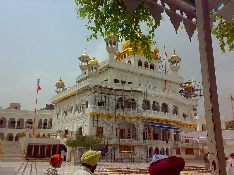 Ficheiro:Akal Takht as it stands today.jpg