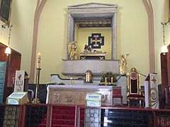 Altar y Señor Caído de Monserrate.