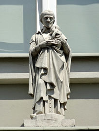 Statue of St. Vincent de Paul