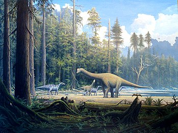 Noin 65 – 200 miljoonaa vuotta sitten hirmuliskot hallitsivat maapalloa. Hirmuliskoissa oli esimerkiksi valtavia nelijalkaisia kasvinsyöjiä ja kaksijalkaisia petoja. Kuvassa taiteilijan näkemys tuosta ajasta.