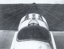 Kokpit samolotu Fokker E.IV; widoczne trzy karabiny maszynowe lMG08