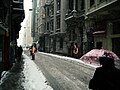 Снежный день на улице Сырасельвилер