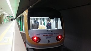 M5 Kısıklı Metro İstasyonu.jpg