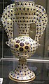 ラスター彩紋章付双耳壺（1465年-1492年, 大英博物館所蔵）