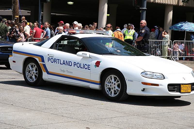 File:Portland police corvette.jpg