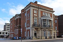 Liverpool Guild of Students Reilly Building corner.jpg