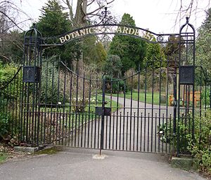 Gates to the Botanic Gardens, Royal Victoria P...