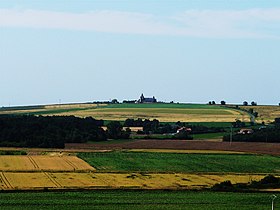 L'église Saint Léger sur la butte de Montbrun