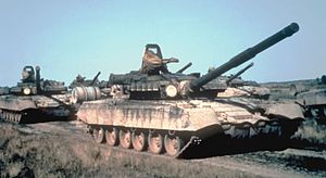 Основной танк Т-80 (1989).