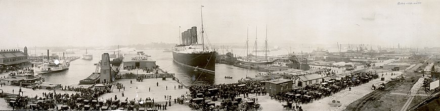 RMS Lusitania ierodoties Ņujorkā 1907. gadā.