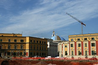 Seberang Dataran Skanderbeg