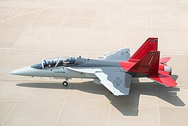 Пилоты-испытатели Boeing проводят рулёжные испытания T-7A Red Hawk