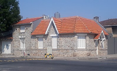 A refurnished early example of Mar del Plata style house