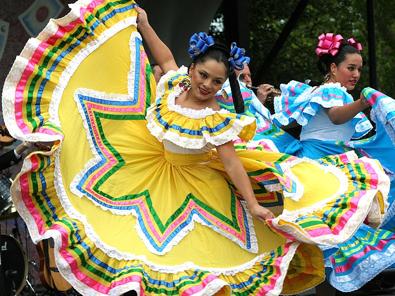 File:Cinco de Mayo dancers in Washington DC.jpg