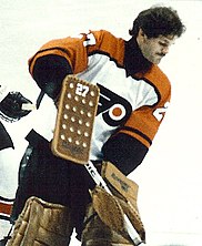 Ron Hextall played for the Flyers from 1986-87 to 1991-92, and again from 1994-95 to 1998-99 Hextall OnIce closer.jpg