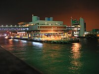 香港港澳碼頭夜景