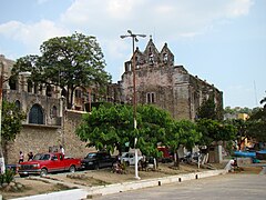 Templo y exconvento de San Agustín, en Huejutla.