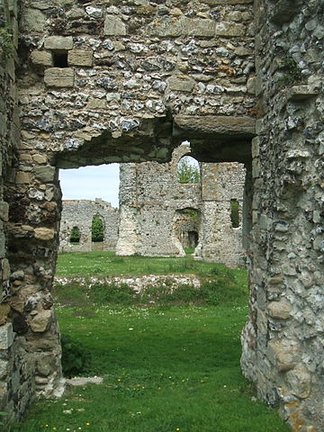 FileLewes Priory cross view