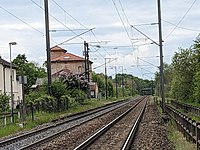 Vu des quais de la gare, depuis le PN de la Rue de la Gare (7 mai 2023)