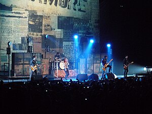 Paramore in Vancouver.jpg