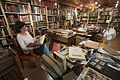 パリの古書店（しっかりした店舗をかまえている例）