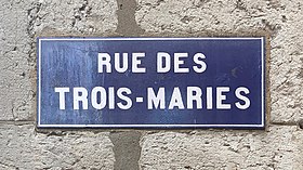 Voir la plaque.