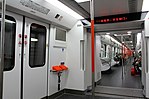 Вътрешен влак на метро линия Wuhan 7 (1) .jpg