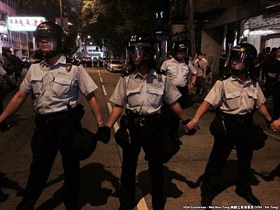 香港示威者與警方對峙持續 (5).jpg