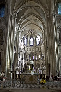 A abside da Catedral de Noyon (1155)