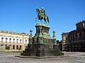 König-Johann-Denkmal; Theaterplatz (Einzeldenkmal zu ID-Nr. 09210346)