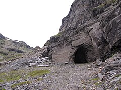 Entrance to the tunnel from north.