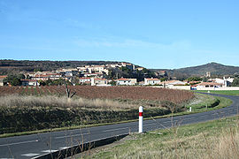 Distant view of Fontès