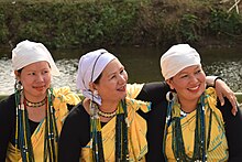 Galo Women At Basar.jpg