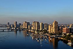 Panorama grada uz Nil