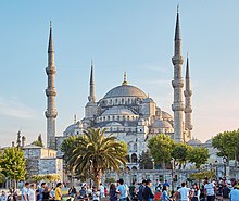 The Blue Mosque, Istanbul, Turkey. Istanbul (34223582516) (cropped).jpg