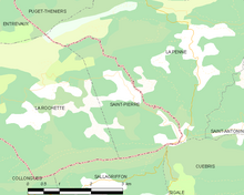 Carte élémentaire montrant les limites de la commune, les communes voisines, les zones de végétation et les routes