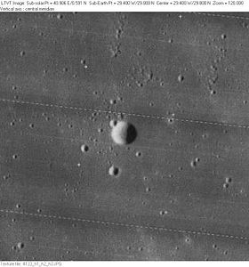 Фрагмент снимка зонда Lunar Orbiter - IV