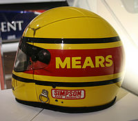 Simpson-Helm als Ausstellungsstück