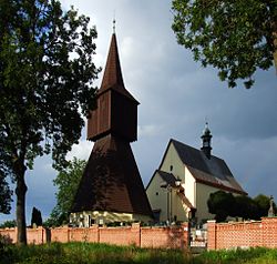 Dřevěná zvonice ve Rtyni v Podkrkonoší