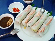 Gỏi cuốn - Vietnamese spring roll, considered the most popular Vietnamese dish