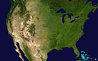 A kontinentális USA műholdképén látható, ahogy délnyugat felé haladva a buja növényzet sivatagba megy át