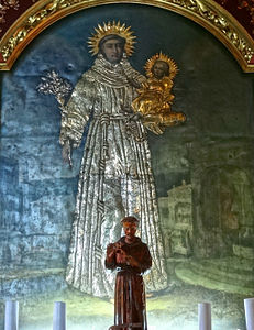 Obraz św. Antoniego, pochodzący z 2. połowy XVI w. ze srebrną sukienką (1. poł. XVIII w.), przeniesiony w XIX w. do katedry bydgoskiej