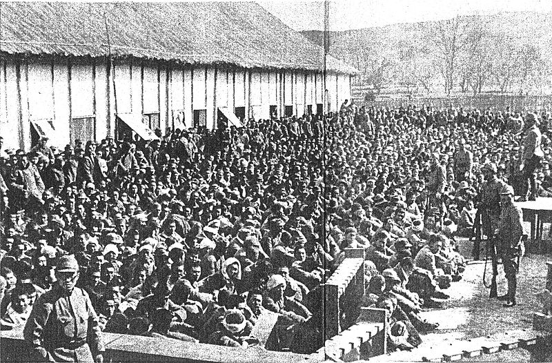 Chinese prisoners to the Japanese