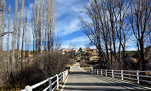 Cuesta del Rato (Castielfabib), desde el puente del Ebrón (2018).