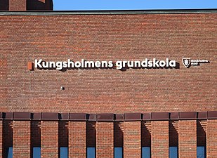 Fasad mot Kellgrensgatan.