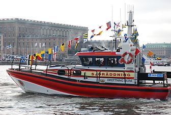 Räddningsfartyget Drottning Silvia, Räddningsstation Ornö, framför Stockholms slott.
