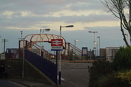 Monifieth railway station in 2008.jpg