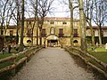 Palacio de Narros en Navidad, época en la que en sus jardines se instala un Belén.